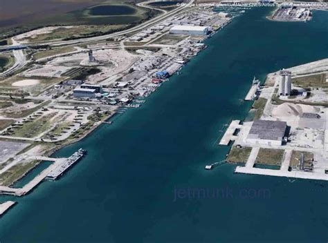 Royal Caribbean Port Canaveral Terminal - jetmunk.com