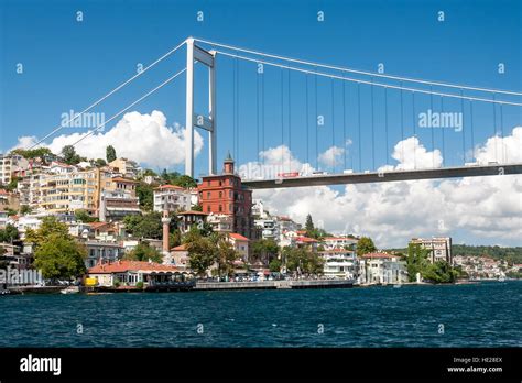 Fatih Sultan Mehmet Bridge Y Borusan Contemporary Perili Kosk Museo