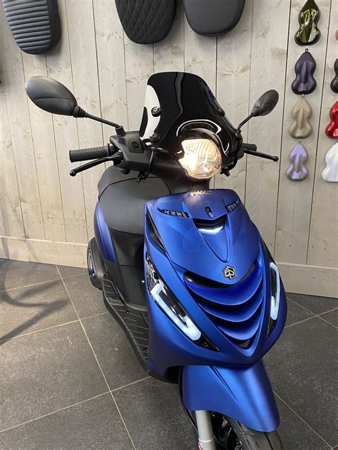 Piaggio Zip Sp Iget T V Euro Specialpaint Bmw M Blue Perry