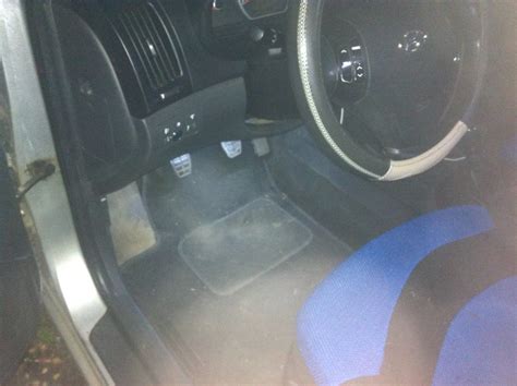 Подсветка под ноги — Hyundai Elantra (4G), 1,6 л, 2006 года ...