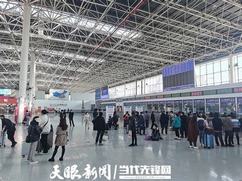 新春走基层 春运首日运送旅客7592人次 今年春运金阳客车站预计发送旅客约35万人次客流量候车惠水