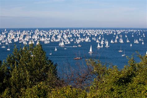 Barcolana di Trieste la storia della regata più grande del mondo