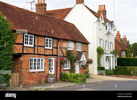 Houses In The Village Of Greywell Hampshire England Uk Stock Photo