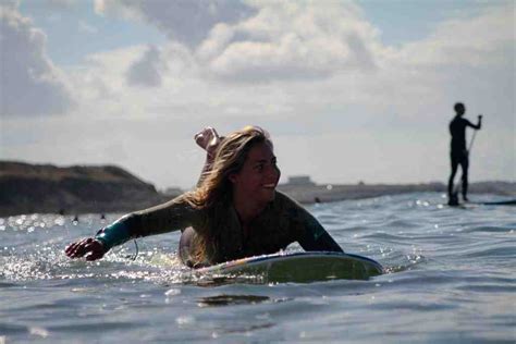 Où surfer en Bretagne débutant Apprentice surfers how to start