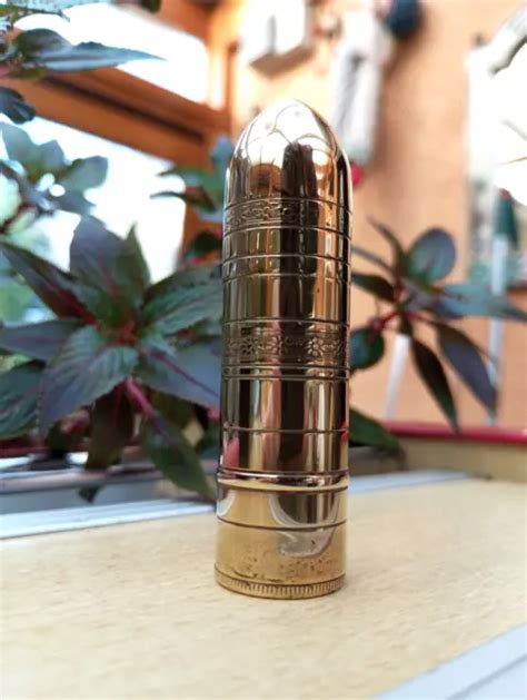 BRIQUET A ESSENCE Type poilu en laiton très bonne état et