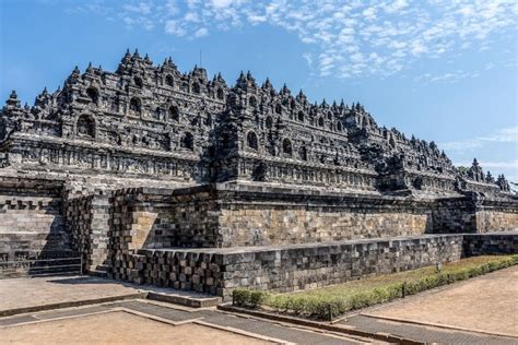 Fakta Candi Borobudur Yang Jarang Diketahui