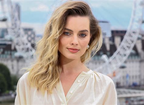 Скачать обои взгляд актриса блондинка hair look blonde actress