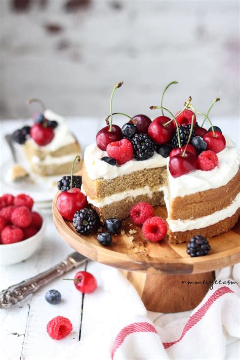 easy-gluten-free-sponge-cake-with-coconut-whipped-cream-vegan-gluten ...