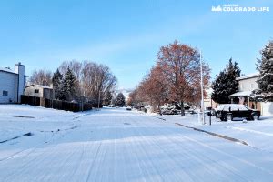 13 Top Places for the Best Snowmobiling in Colorado This Winter