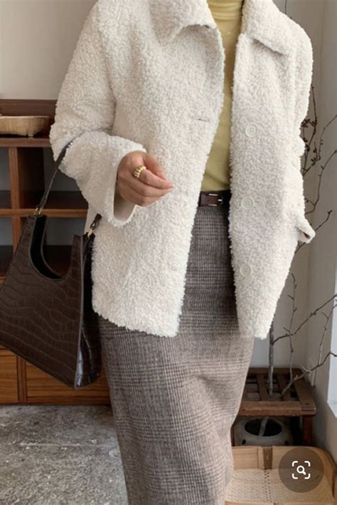 Светлана adlı kullanıcının Верхняя одежда panosundaki Pin | Giysiler ...