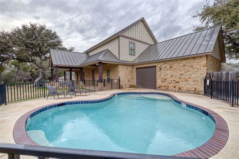 Happy Hour | Frio Premier Rental Homes
