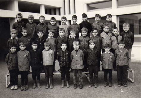 Photo De Classe C P De 1967 Ecole Groupe Scolaire Du Stade Vesoul