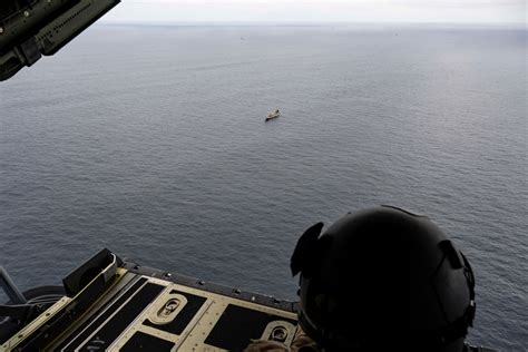 Dvids Images Peruvian U S Coast Guard Iuuf Training Enhances