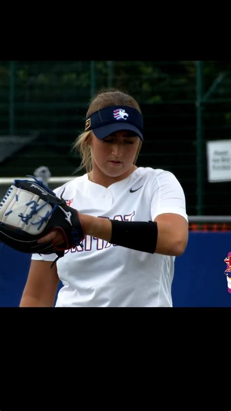 135구 완봉마구 던지는 영국 여자 소프트볼 국가대표 투수 세계야구소프트볼연맹 Wbsc 여자소프트볼월드컵 소프트볼