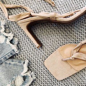 LovMark Shoes New Nude Thong Square Open Toe Leg Wrap Laceup Block Chunky High Heel Sandals