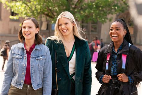 Why Is Rene Rapp Leaving The Sex Lives Of College Girls After Season