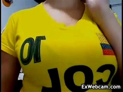 Titty parpadeando en un show de cámara XVIDEOS