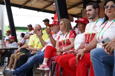 Gobernadora del Valle anunció aumento en el incentivo entregado a los