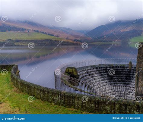 Beautiful Scenery Of The Dovestone Reservoir In Greenfield Greater