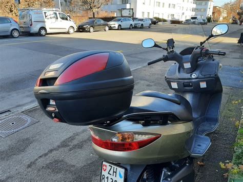 Suzuki Burgman Uh Uh Halterung Und Givi Topcase Kaufen Auf Ricardo