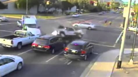 Most Horrifying Car Crashes Of All Time Compilation Caught On Camera