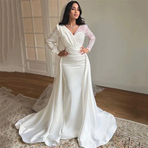 Eightree Elegant Mermaid Wedding Dresses Long Sleeve Beadings V Neck