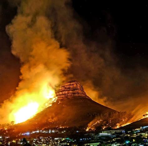 Cape Town fire last night : r/southafrica