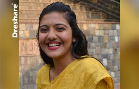 Srushti Deshmukh (IAS) Wiki, Age, Husband, Family, Education, Salary ...