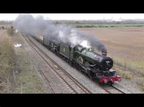 7029 Clun Castle 5043 Earl Of Mount Edgcumbe On A Vintage Trains