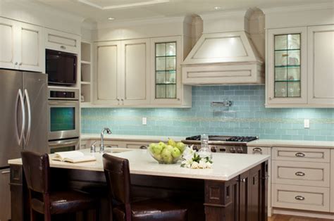 Glazed Cabinets Add Traditional Depth And Dimension To Any Kitchen