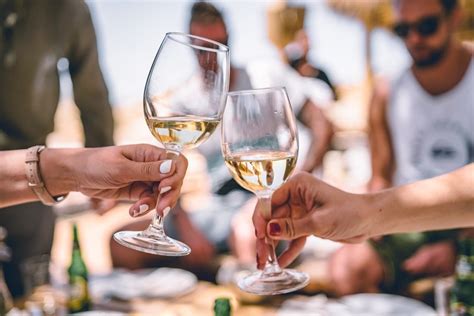 Cocteles Con Vino Blanco Que Puedes Preparar En Casa Para Refrescarte