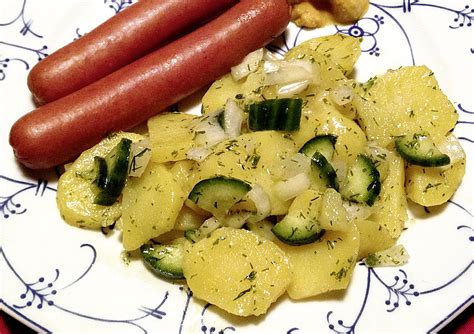 Leichter Kartoffelsalat Mit Gurke Und Dill Von Kochbiest Chefkoch De