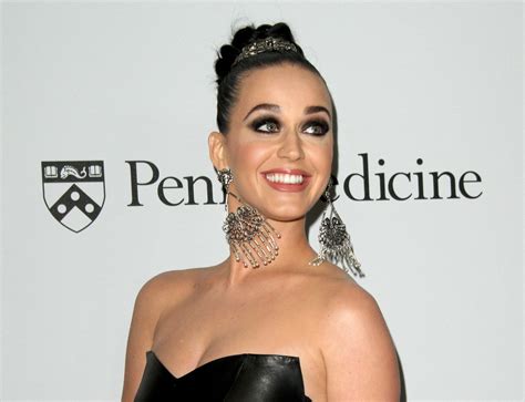 Katy Perry 4 Hot Celebs Home
