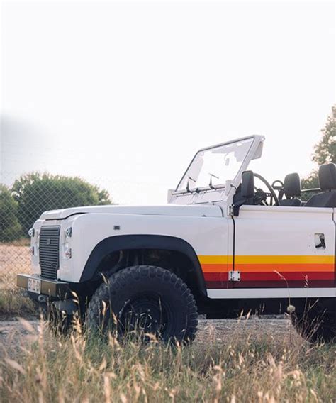 Coolnvinage Gives The Land Rover Defender D90 Retro Vibes Land Rover