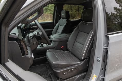 2024 GMC Sierra 1500 Specs, Price, MPG & Reviews | Cars.com