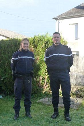 Deux Nouvelles Recrues La Gendarmerie Saint Martin D Auxigny