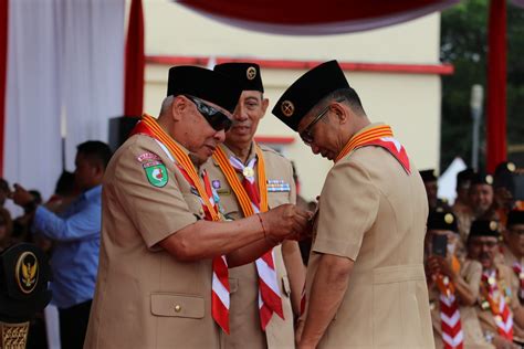 Peringati Hari Pramuka Ke Mabicab Dan Kwarcab Balikpapan Terima