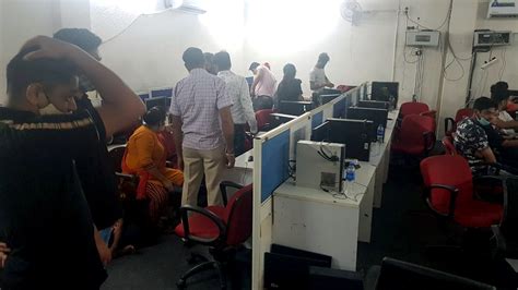 Fake Call Centre Duping Us Citizens Busted In Hyderabad 115 Held India News