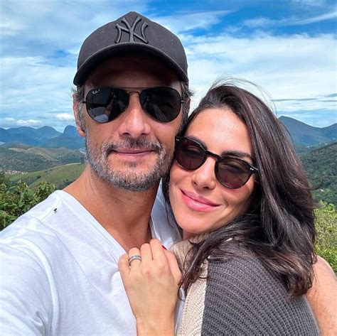 Mel Fronckowiak posta foto rara a filha Desejo que você e todas