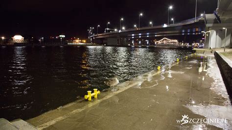 Wysoki poziom wody w Odrze i Zalewie Szczecińskim Będzie powódź foto