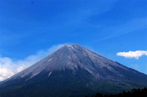 gunung rinjani lombok images pixabay