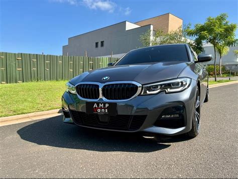 Alugar veículo de luxo motorista 4 lugares BMW 320I M SPORT