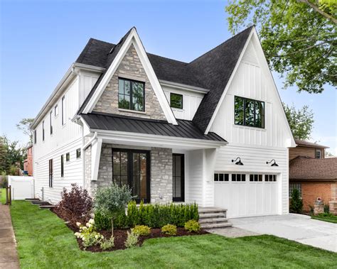 White Siding with Black Trim: Exterior Design Trends