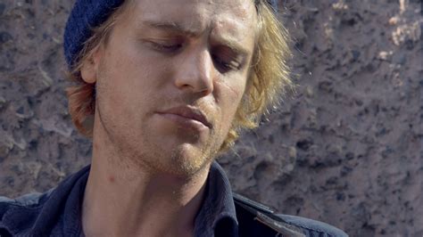 Watch Johnny Flynn Perform ‘detectorists In Session For Best Fit