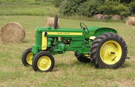 John Deere 420 Color