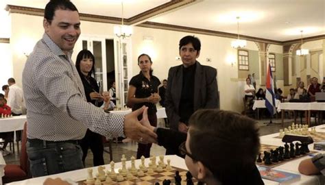 Radio Havana Cuba Almeida Achieves Cuban Record In Simultaneous Chess