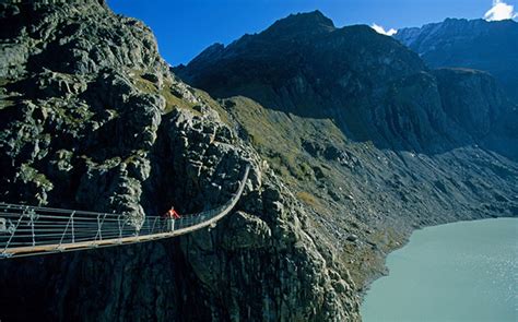 20 Scariest Bridges That You Wouldn't Want To Cross