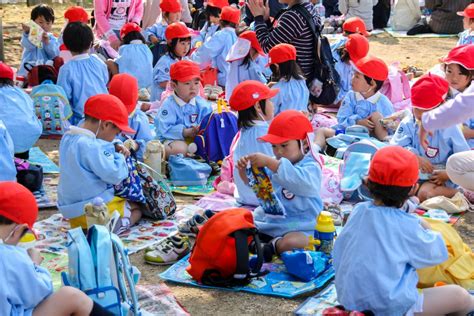 Japanese Children Win at the Starting Line - Nspirement