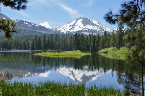 Mount Lassen Wallpaper 2800 Lassen Volcanic National Park Stock