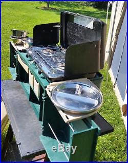 Dosko Campmate Portable Camp Kitchen Chuckbox With Century Camp Stove